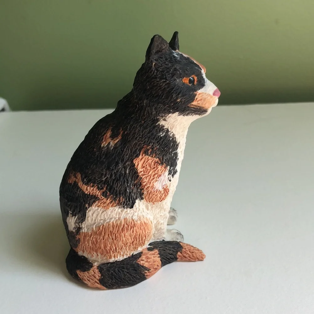 Cat Figurine’s and Magnet - Picture 4 of 16